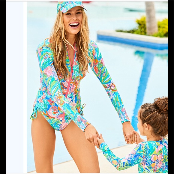Lilly Pulitzer Other - Lilly pulitzer sunny rash guard and matching hat